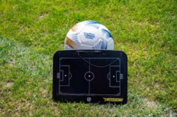 Elektronische Taktiktafel - Das ultimative Coaching-Board mit LCD Schreiboberfläche, FZLFA140 I Toba-Sport.Shop